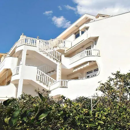 Apartment Mit Balkon In Strandnaehe *