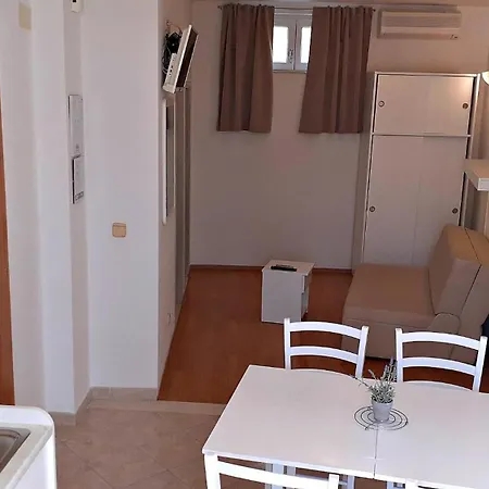 Apartment Mit Balkon In Strandnaehe *